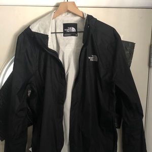 Gently used North Face VENTURE jacket